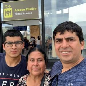 Meet your Posher, Javier